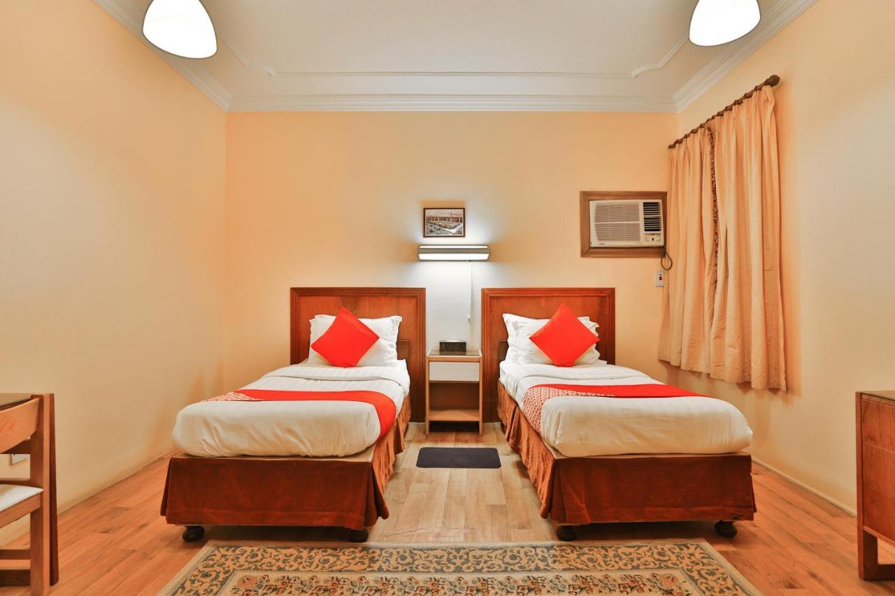 Hotel Oyo 350 Dar Almadinah à DDjeddah Extérieur photo